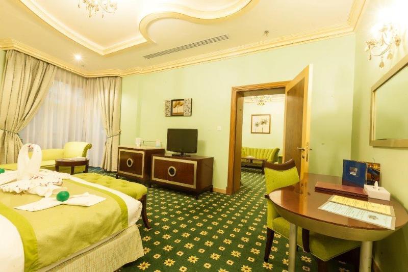 Royal Beach Resort & Spa Sharjah Bagian luar foto