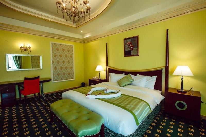 Royal Beach Resort & Spa Sharjah Bagian luar foto