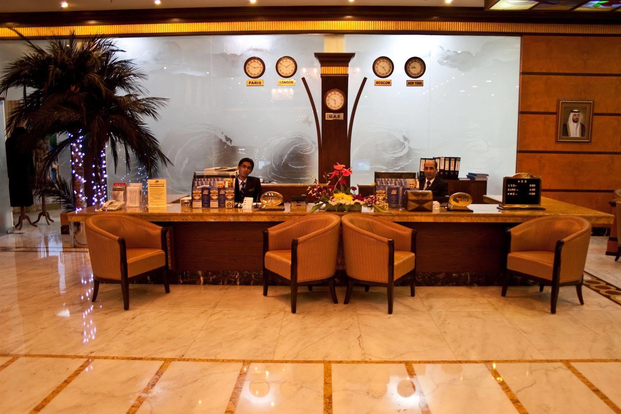 Royal Beach Resort & Spa Sharjah Bagian luar foto