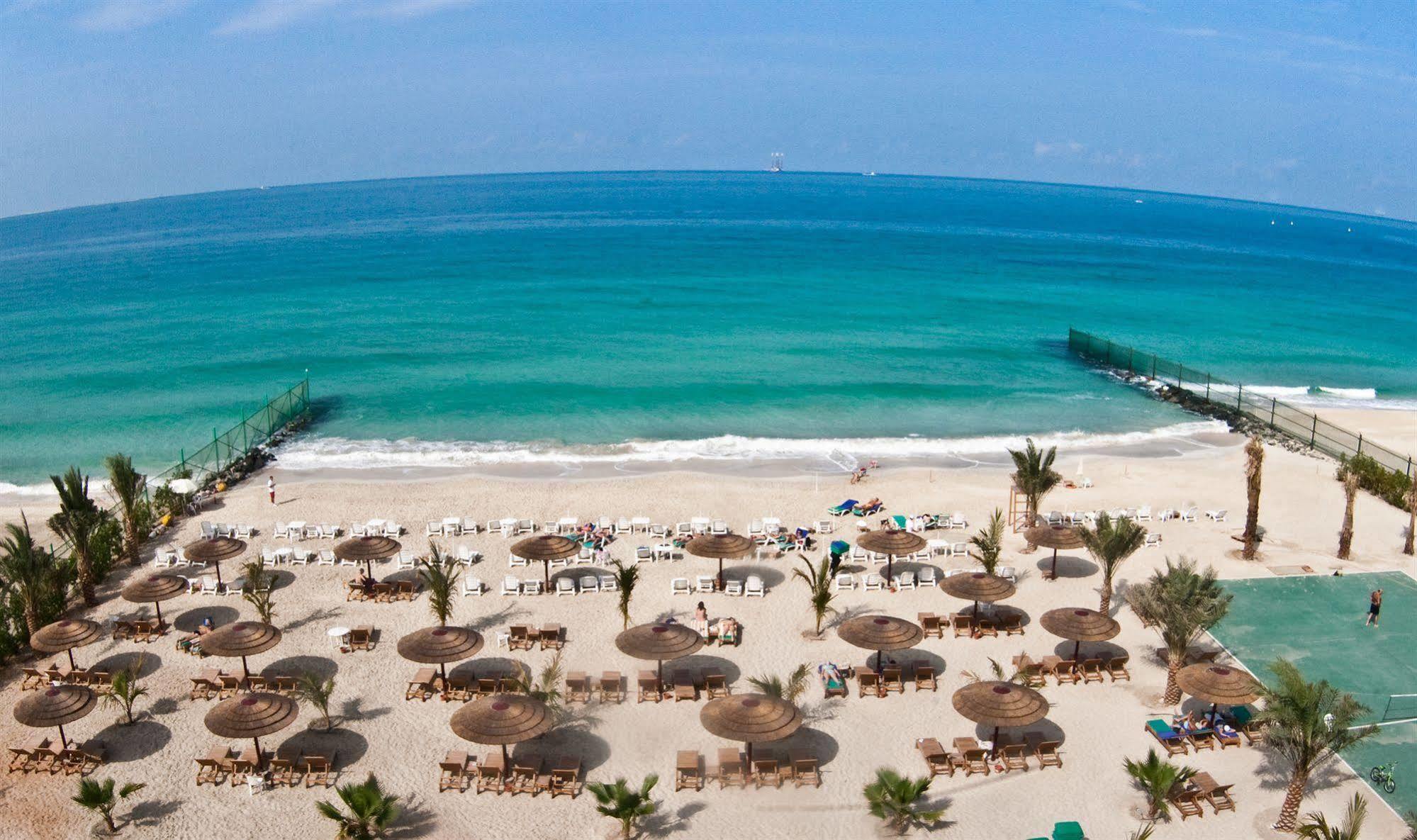 Royal Beach Resort & Spa Sharjah Bagian luar foto
